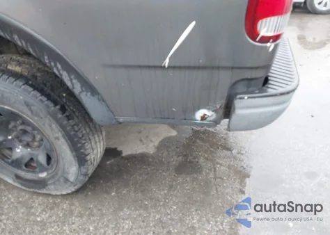 2002 Ford F-150 Xl/Xlt z USA, uszkodzony, nr VIN 2FTPF18Z92CA62367